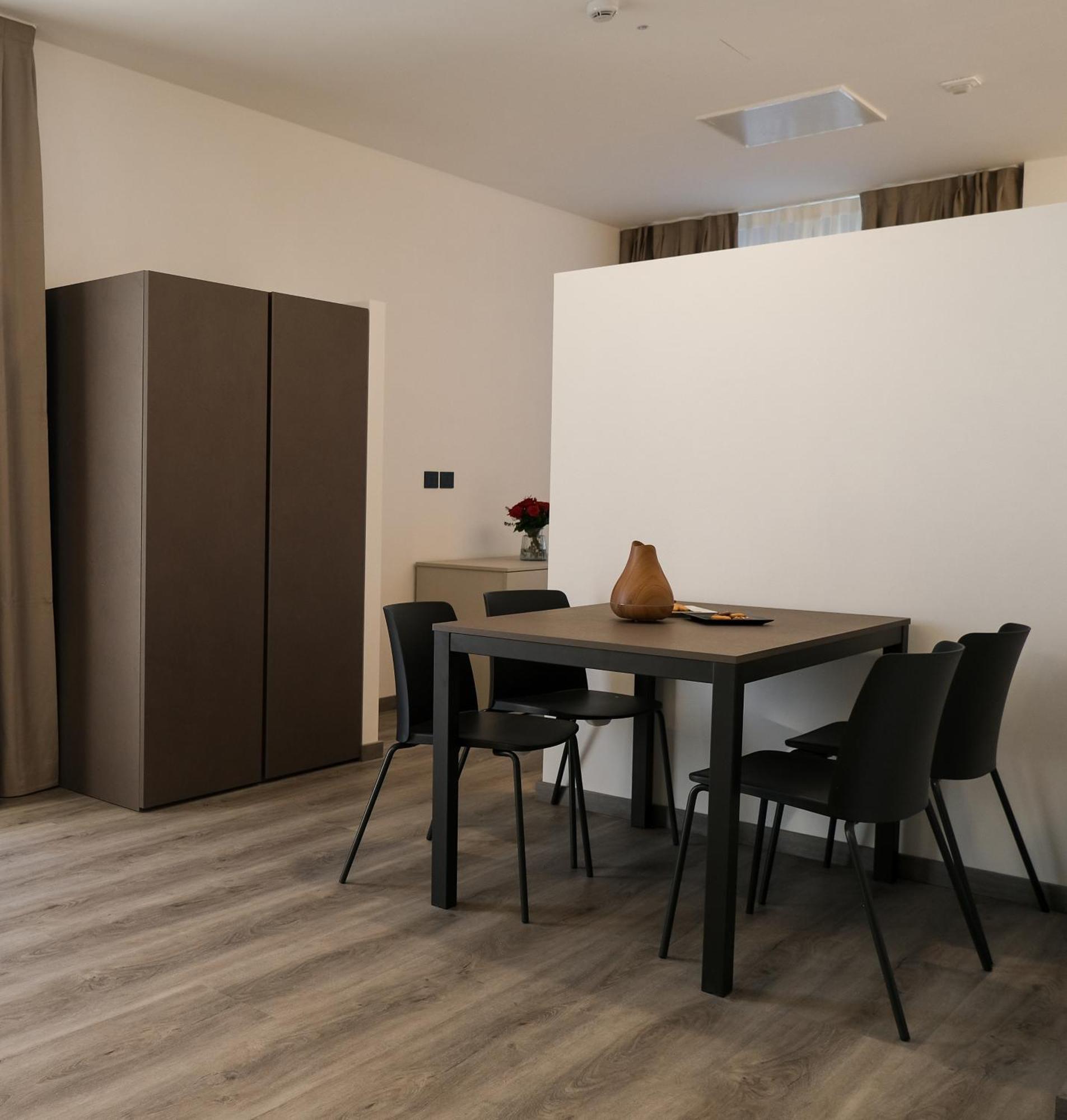 Caldiero Emerald Green Residence מראה חיצוני תמונה